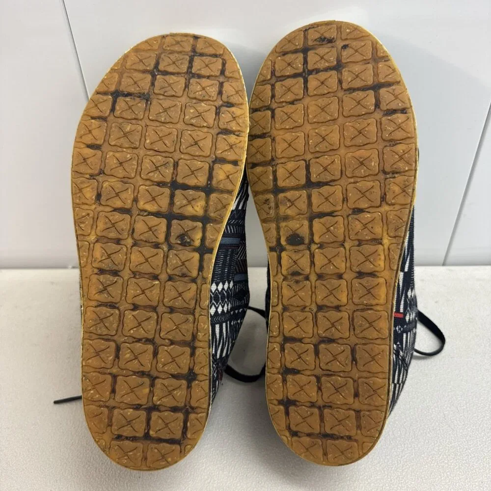 Twisted‎ X Women's Kicks Lace Southwestern Sneaker Moc Toe Multicolor Size 9.5M